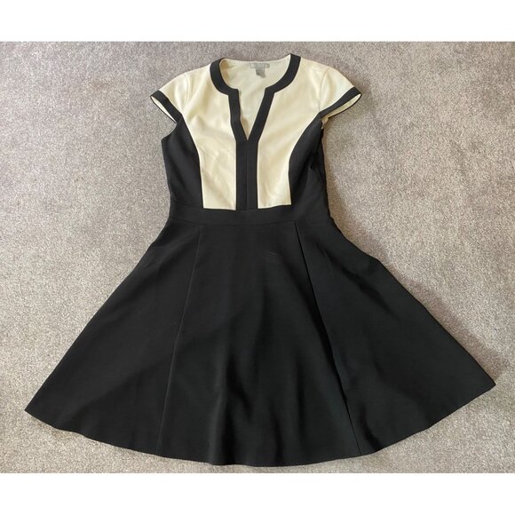 H&M Black & White A-Line Dress Short Sleeves V-Neck Size 6 - Picture 3 of 12